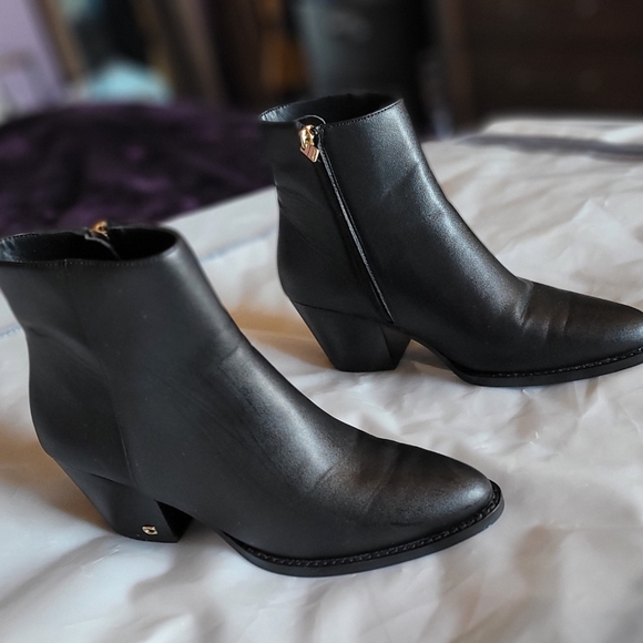 Coach Women's Pacey Pointed-Toe Booties Size 10M - Picture 2 of 3